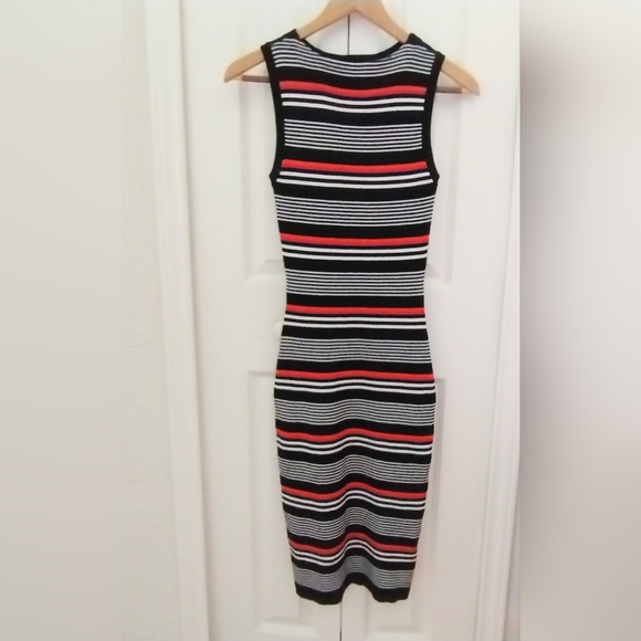 Sleeveless striped Sweater Dress - Picture 5 of 5
